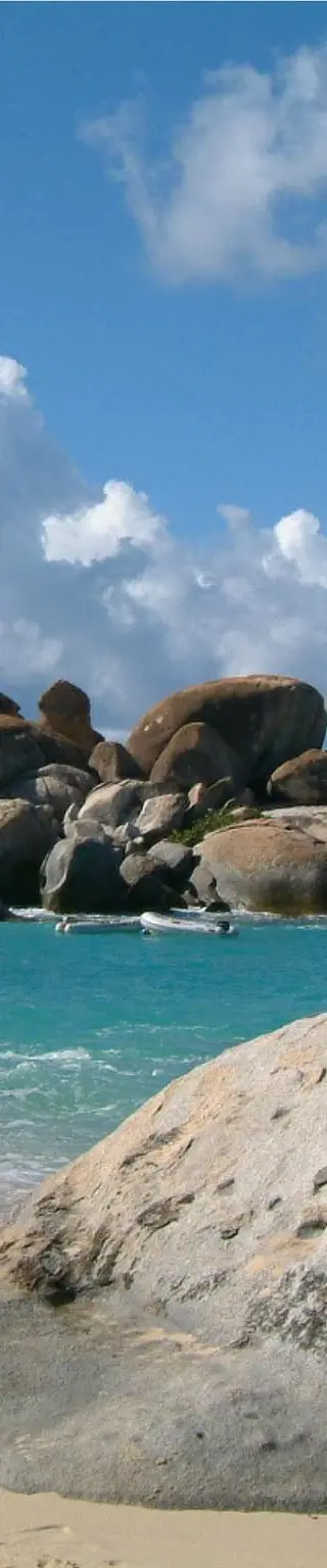 Erkunde den Traumstrand mit Grotten und Höhlen auf Virgin Gorda